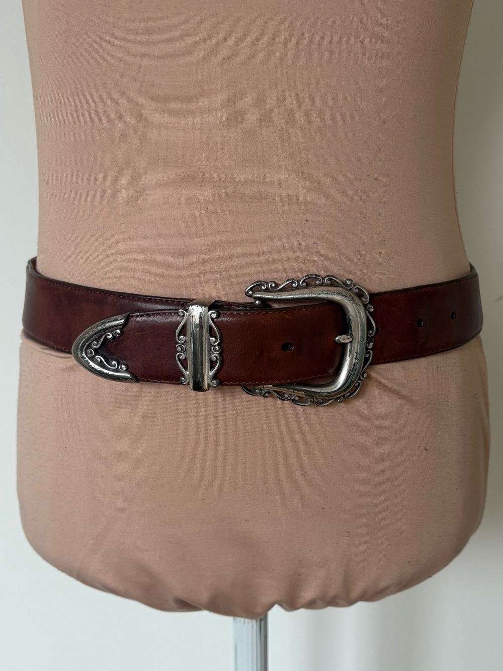 Brighton Vintage 90s Western Brown Leather Ornate Scroll Silver Hardware Belt M